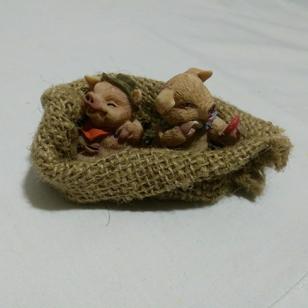 Pigs in a poke decorative shelf art